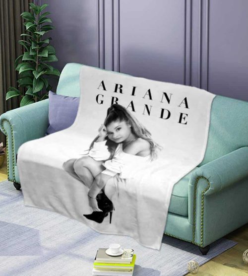 Ariana Grande Blankets